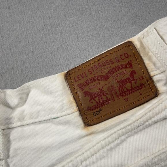 Levis 501 Cut-off‎ Shorts Womens 26 White High Rise Denim Button Fly Raw Hem - Picture 6 of 10